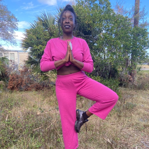 Meet your Posher, Brittish - Picture 2 of 2